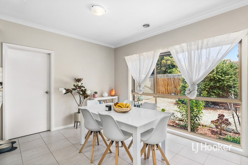 Photo - 35/42 Mitchells Lane, Sunbury VIC 3429 - Image 8