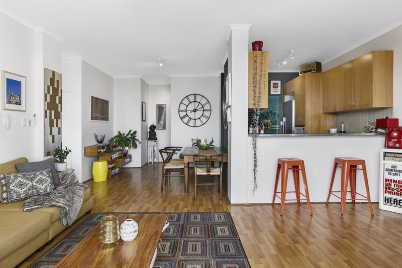 Photo - 35/471 South Dowling Street, Surry Hills NSW 2010 - Image 2