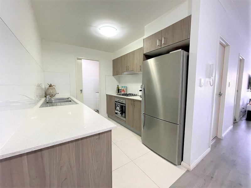 Photo - 35/48-52 Warby Street, Campbelltown NSW 2560 - Image 5