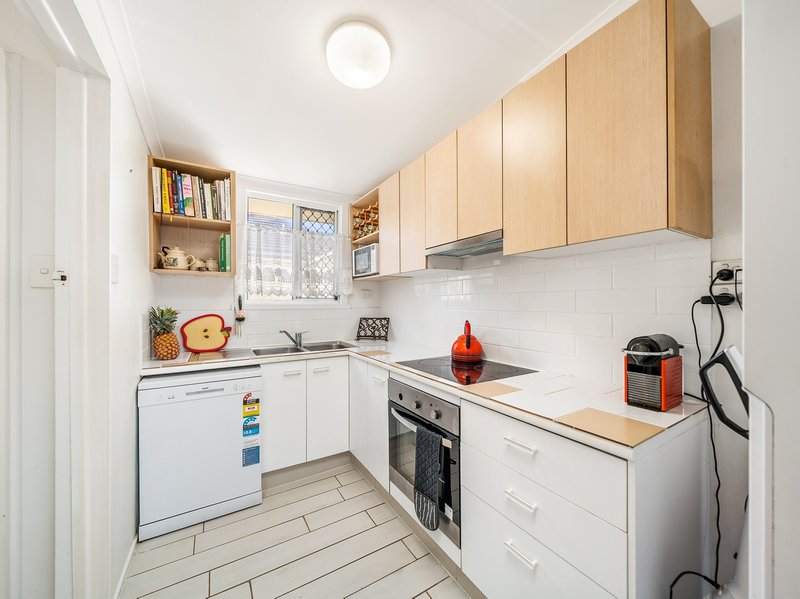 Photo - 3/548 Oxley Avenue, Redcliffe QLD 4020 - Image 10