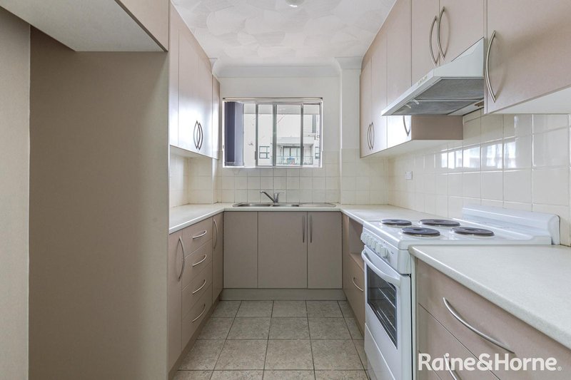 Photo - 35/5-15 Union Street, Parramatta NSW 2150 - Image 2
