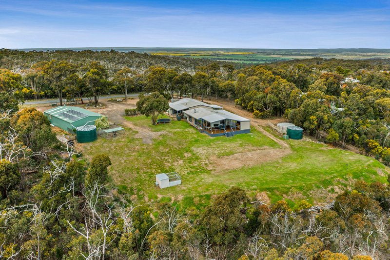 Photo - 355 De Motts Road, Anakie VIC 3213 - Image 2