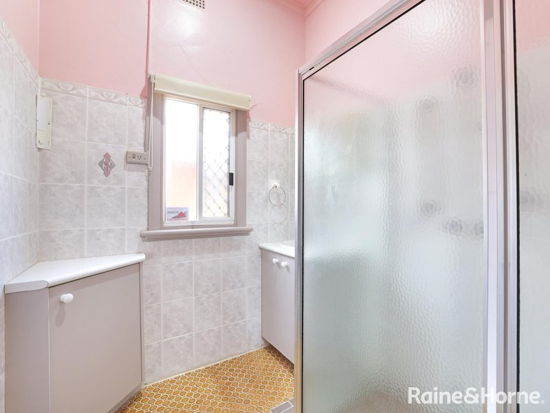 Photo - 355 Howick Street, Bathurst NSW 2795 - Image 4