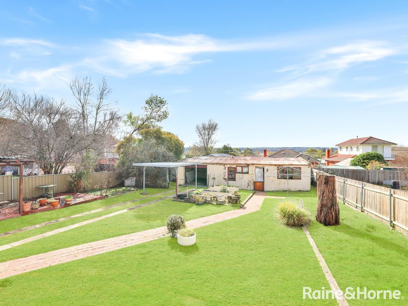 Photo - 355 Howick Street, Bathurst NSW 2795 - Image 13