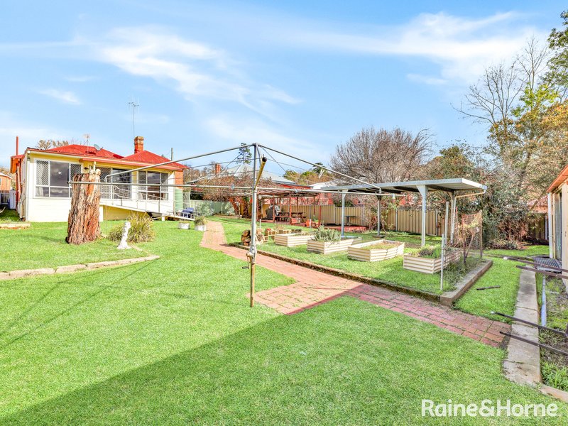 Photo - 355 Howick Street, Bathurst NSW 2795 - Image 16