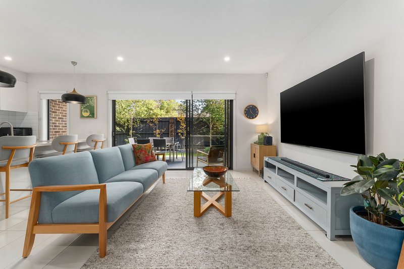 Photo - 3/55 Marshall Avenue, Clayton VIC 3168 - Image 2