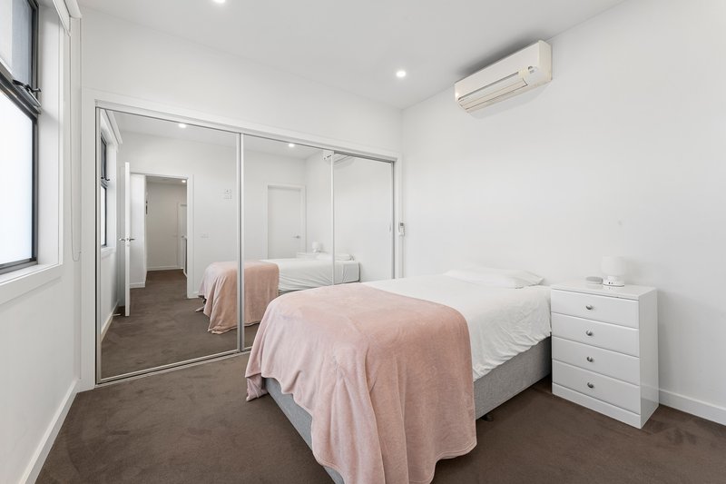 Photo - 3/55 Marshall Avenue, Clayton VIC 3168 - Image 7