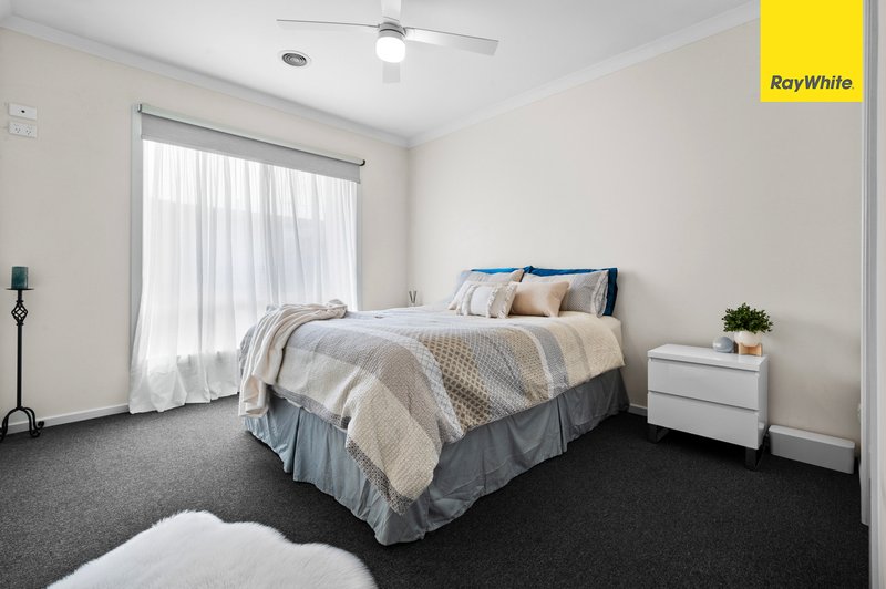 Photo - 3/55 Mcburnie Drive, Kurunjang VIC 3337 - Image 8