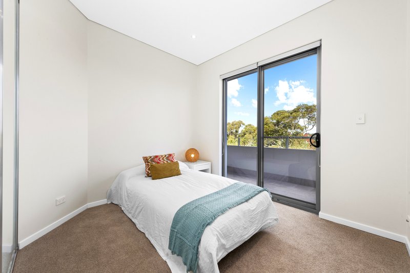 Photo - 3/55 Sorlie Road, Frenchs Forest NSW 2086 - Image 11