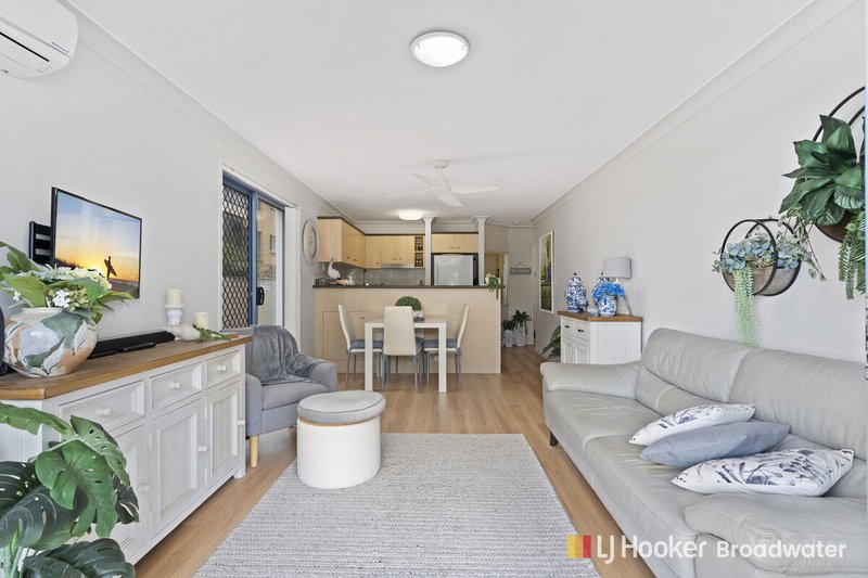 Photo - 3/550 Marine Parade, Biggera Waters QLD 4216 - Image