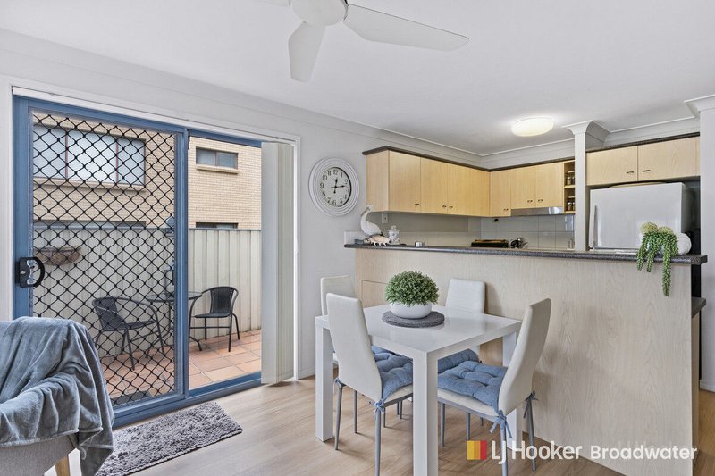 Photo - 3/550 Marine Parade, Biggera Waters QLD 4216 - Image 12