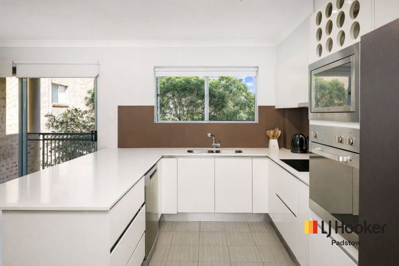 Photo - 35/52-58 Linden Street, Sutherland NSW 2232 - Image 4