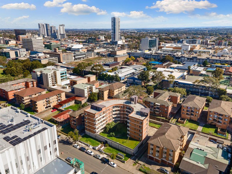 Photo - 35/55-59 Goulburn Street, Liverpool NSW 2170 - Image 2