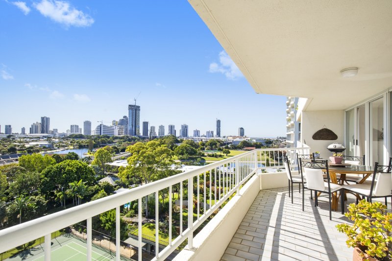 35/56 Hooker Boulevard, Mermaid Waters QLD 4218