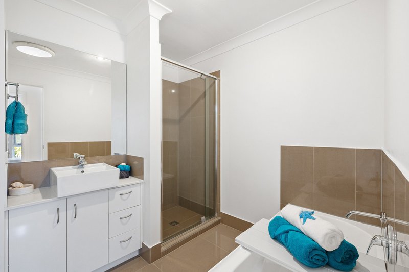 Photo - 35/57 Charles Canty Drive, Wellington Point QLD 4160 - Image 11