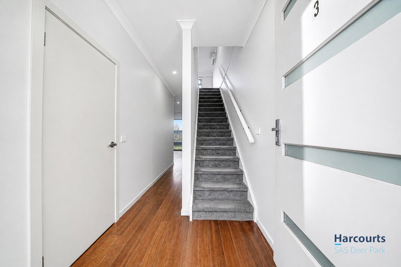 Photo - 3/55B Oakwood Road, Albanvale VIC 3021 - Image 2