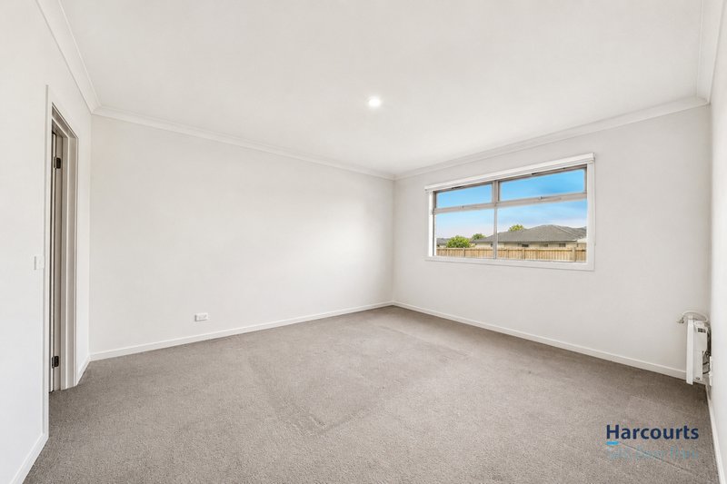 Photo - 3/55B Oakwood Road, Albanvale VIC 3021 - Image 8