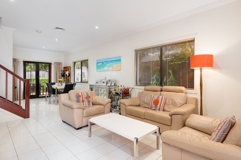 Photo - 3/56 Eversley Terrace, Yeronga QLD 4104 - Image 2