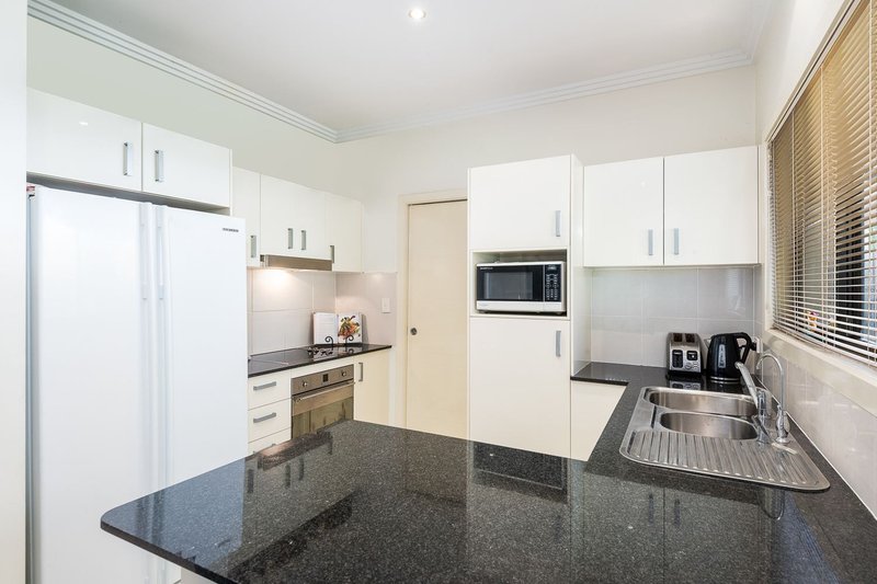 Photo - 3/56 Eversley Terrace, Yeronga QLD 4104 - Image 5