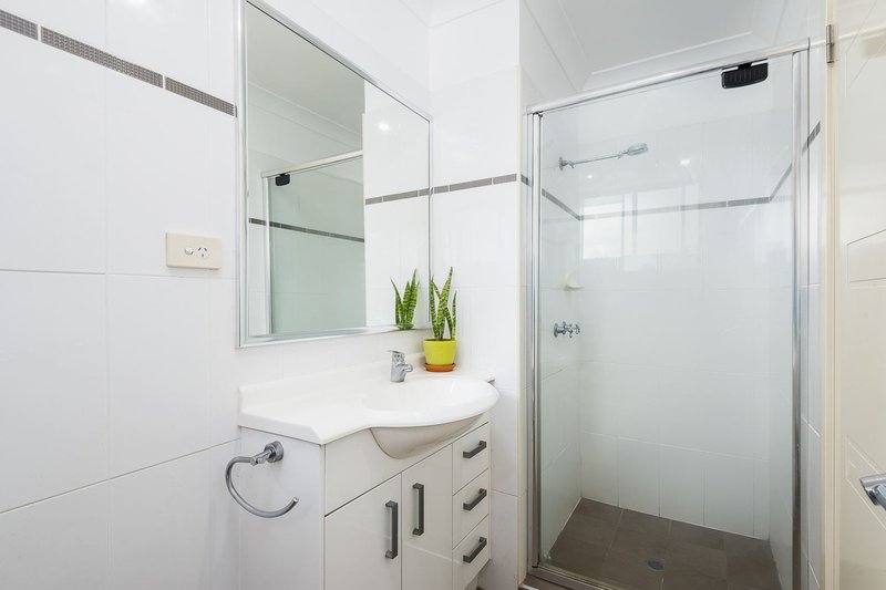 Photo - 3/56 Eversley Terrace, Yeronga QLD 4104 - Image 8