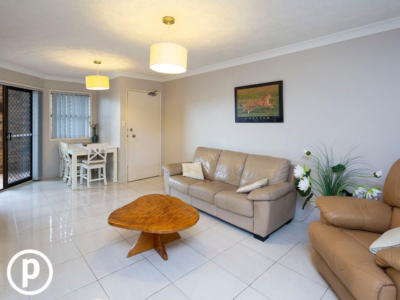 Photo - 3/56 Franz Road, Clayfield QLD 4011 - Image 2