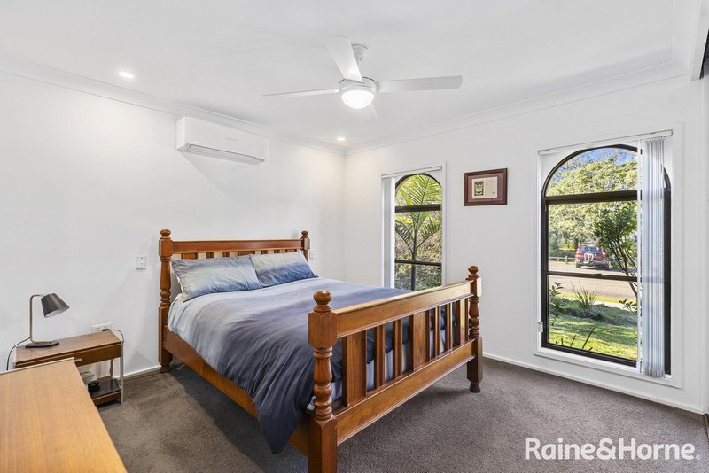 Photo - 356 Lakedge Avenue, Chittaway Bay NSW 2261 - Image 6