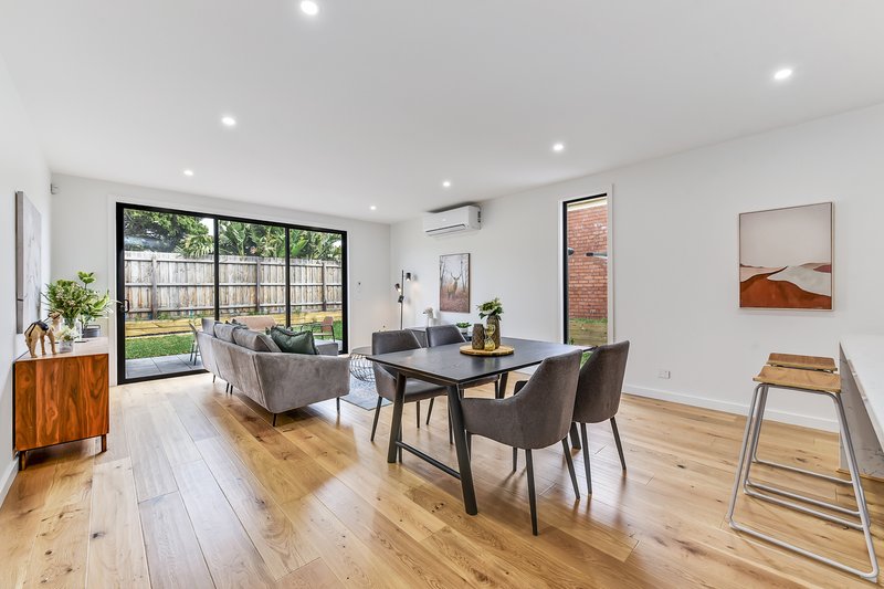 Photo - 3/56 Lower Dandenong Road, Parkdale VIC 3195 - Image 6