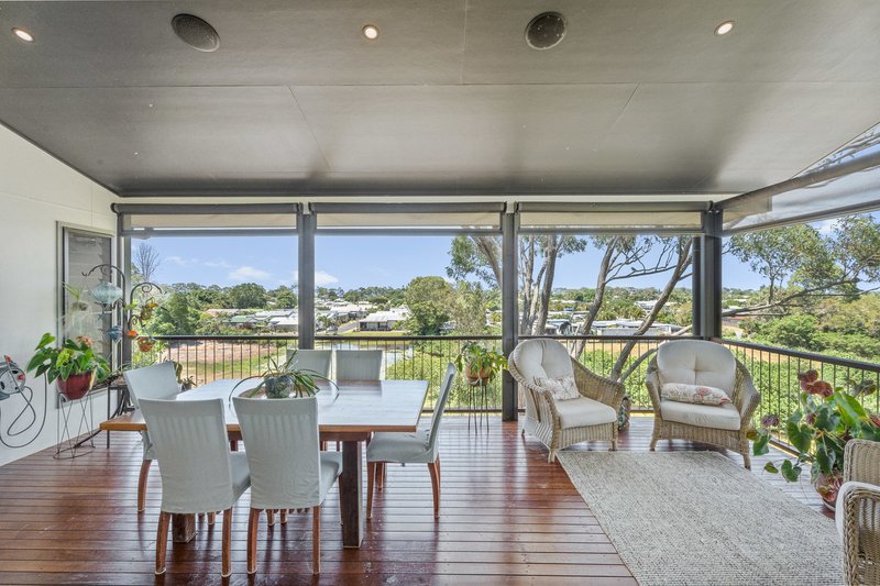 Photo - 356 Torquay Terrace, Torquay QLD 4655 - Image 3