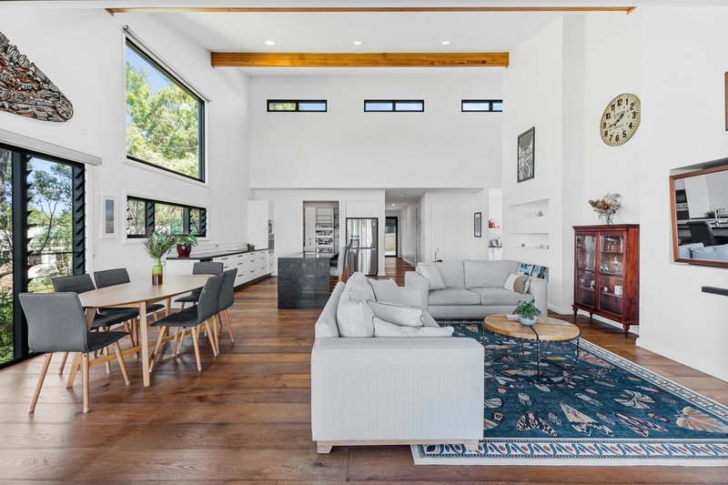 Photo - 356 Torquay Terrace, Torquay QLD 4655 - Image 4