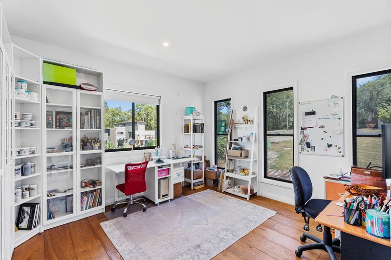 Photo - 356 Torquay Terrace, Torquay QLD 4655 - Image 17