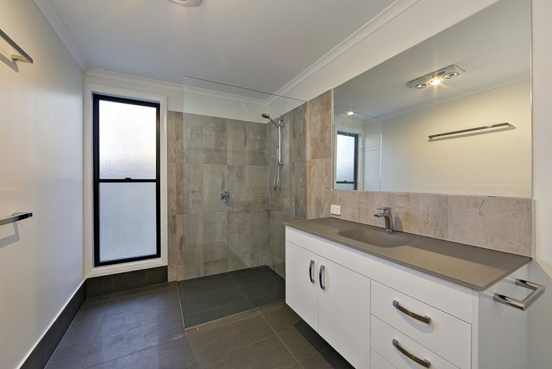 Photo - 356 Torquay Terrace, Torquay QLD 4655 - Image 25