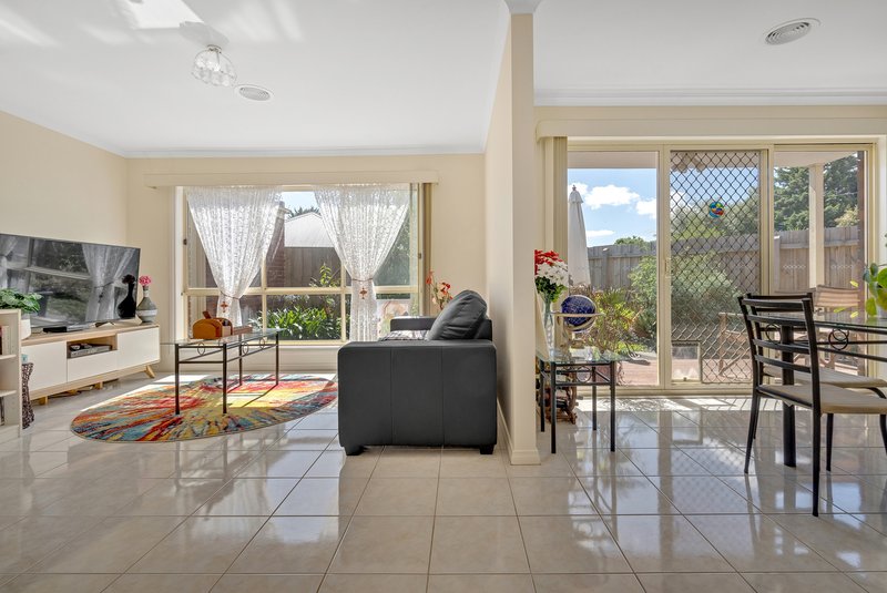 Photo - 3/57-59 Yarcombe Crescent, Craigieburn VIC 3064 - Image 3