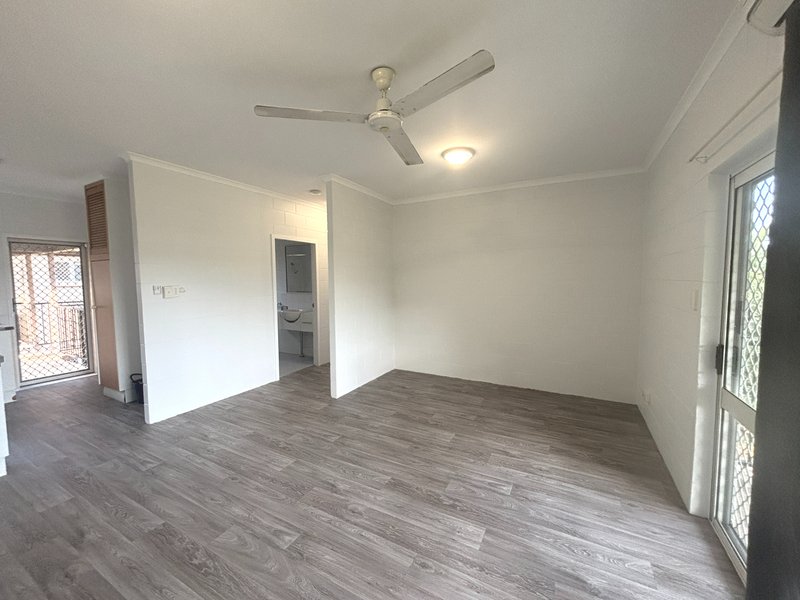 Photo - 35/7-9 Charlotte Close, Woree QLD 4868 - Image 1
