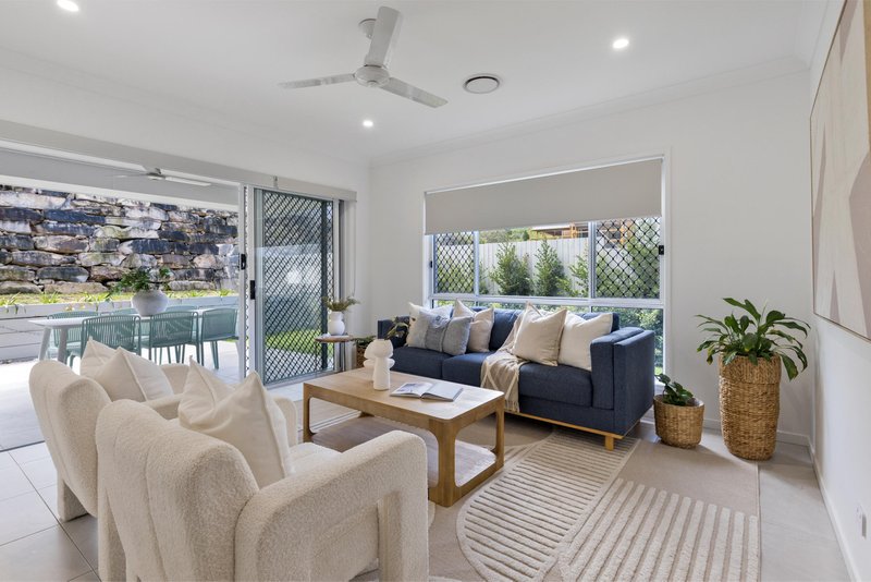 Photo - 35/7 Eliza Close, The Gap QLD 4061 - Image 3