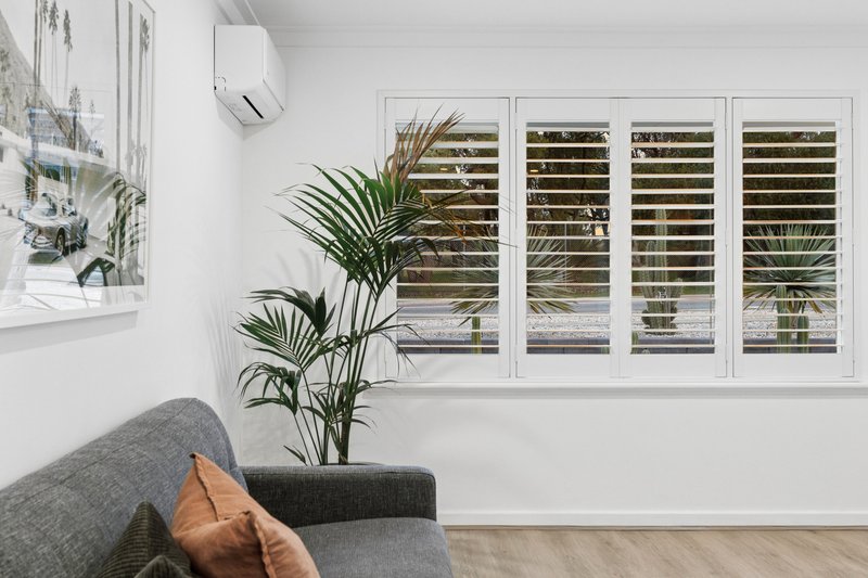 Photo - 357 North Beach Road, Karrinyup WA 6018 - Image 2