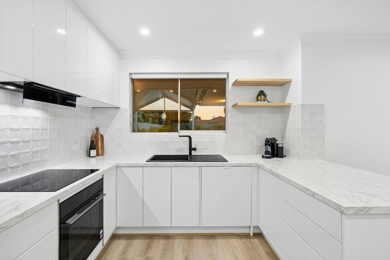 Photo - 357 North Beach Road, Karrinyup WA 6018 - Image 14
