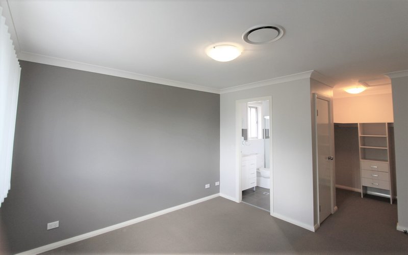 Photo - 3/570 Sunnyholt Road, Stanhope Gardens NSW 2768 - Image 5