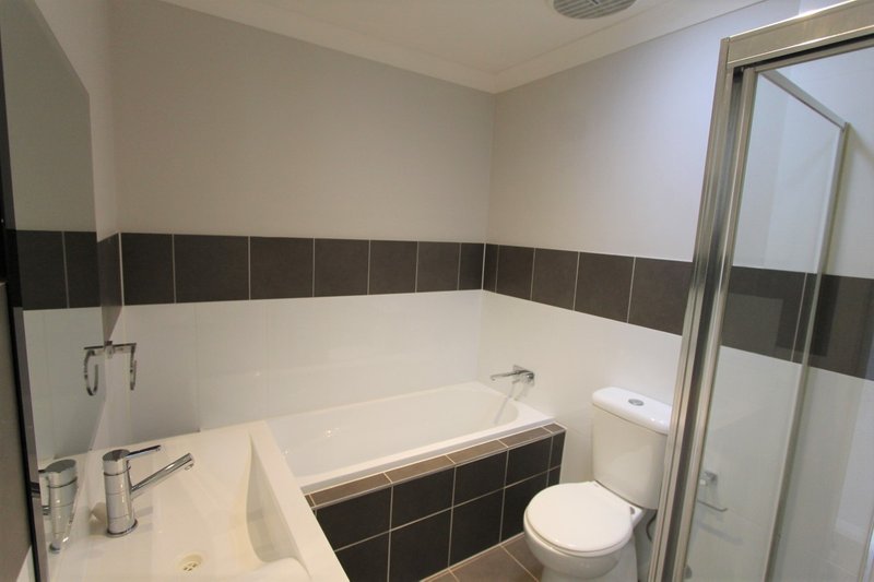 Photo - 3/570 Sunnyholt Road, Stanhope Gardens NSW 2768 - Image 8