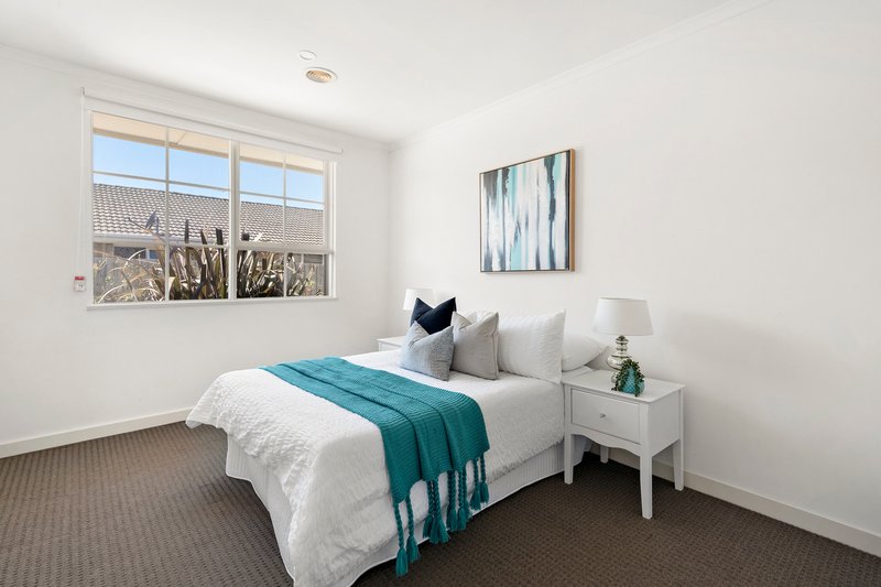 Photo - 3/571 Neerim Road, Hughesdale VIC 3166 - Image 6