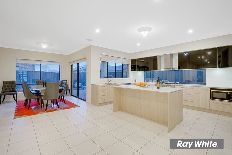 Photo - 358 Davis Road, Tarneit VIC 3029 - Image 9