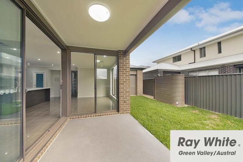 Photo - 358 Denham Court Road, Leppington NSW 2179 - Image 5