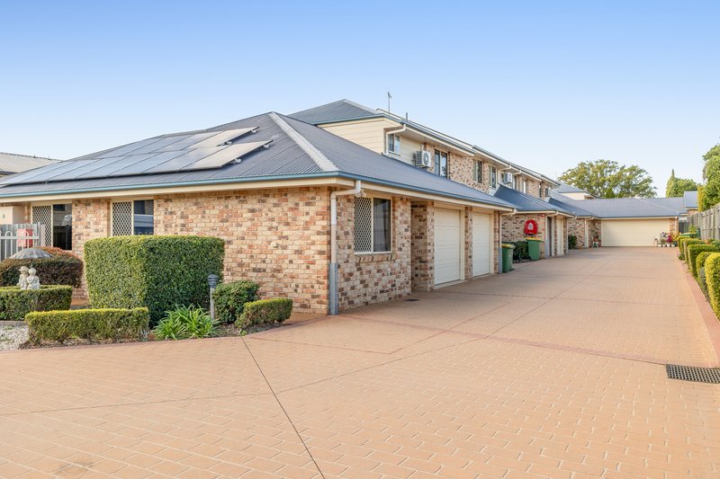 Photo - 3/58 Gordon Avenue, Newtown QLD 4350 - Image 2