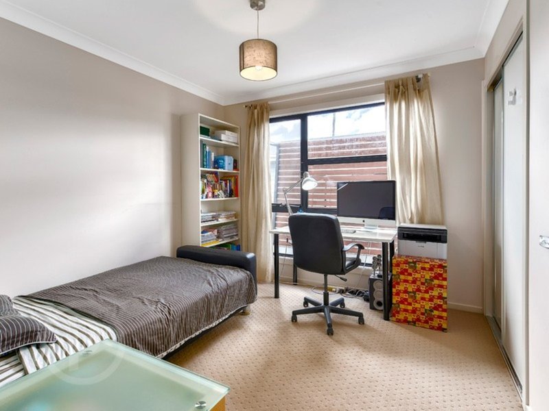 Photo - 3/58 Lothian Street, Annerley QLD 4103 - Image 9