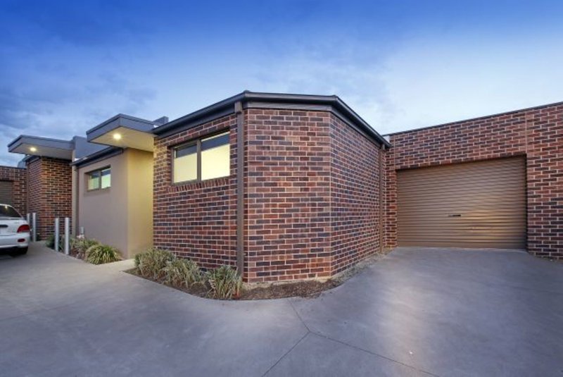 Photo - 3/58 St Vigeons Road, Reservoir VIC 3073 - Image 2