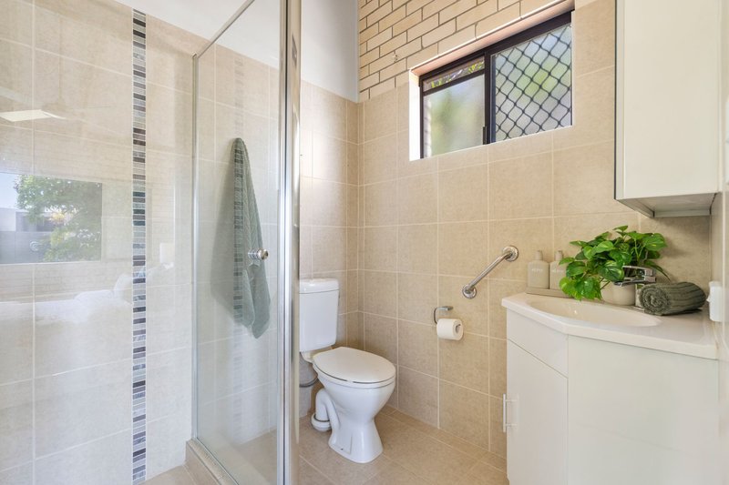 Photo - 3/59 Hooker Boulevard, Broadbeach Waters QLD 4218 - Image 15