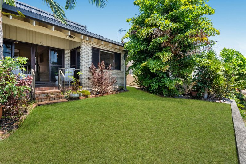 Photo - 3/59 Hooker Boulevard, Broadbeach Waters QLD 4218 - Image 25