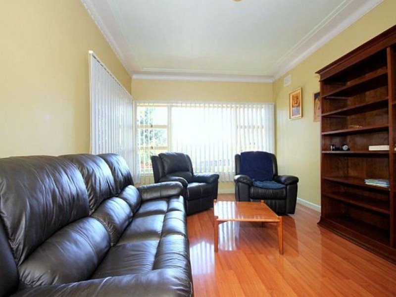 Photo - 359 Stacey Street, Bankstown NSW 2200 - Image 2