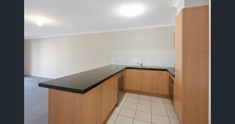 Photo - 35a Amity Drive, Rothwell QLD 4022 - Image 2