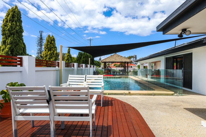 Photo - 35a Beverley Crescent, Broadbeach Waters QLD 4218 - Image 10