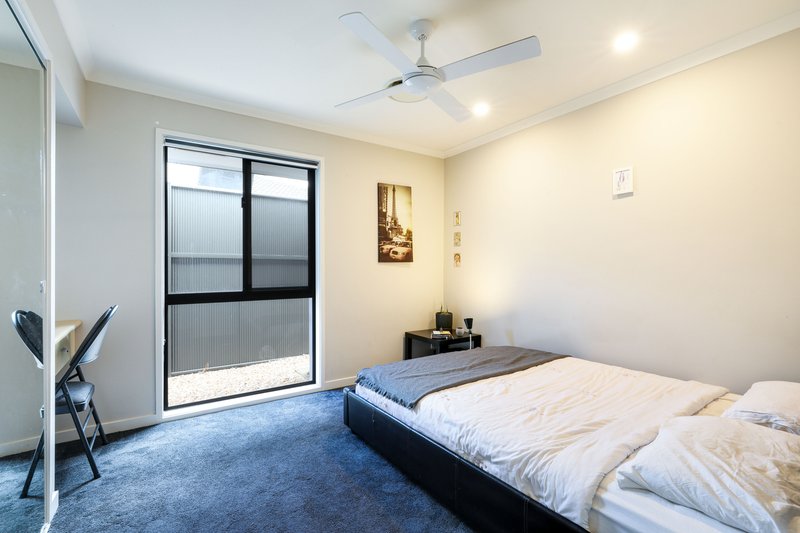 Photo - 35a Beverley Crescent, Broadbeach Waters QLD 4218 - Image 22